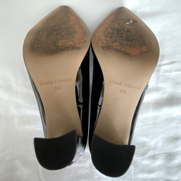 Marc Fisher Black Strappy Pointed Pumps (size 6M) - Picture 8 of 10